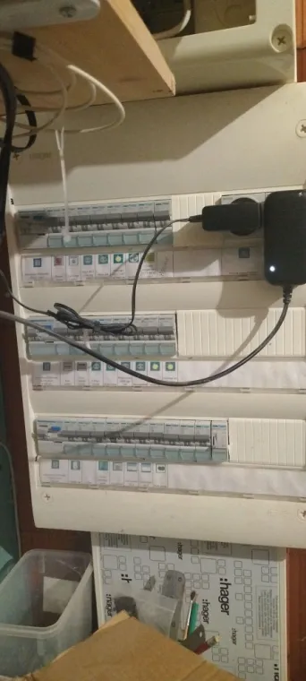 Changement de disjoncteur , Saint-Yrieix-la-Perche, Mandin Marius