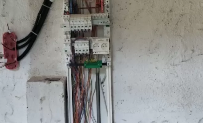 Installation d'un tableau électrique aux normes , Saint-Yrieix-la-Perche, Mandin Marius