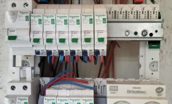 Installation d'un tableau électrique aux normes , Saint-Yrieix-la-Perche, Mandin Marius